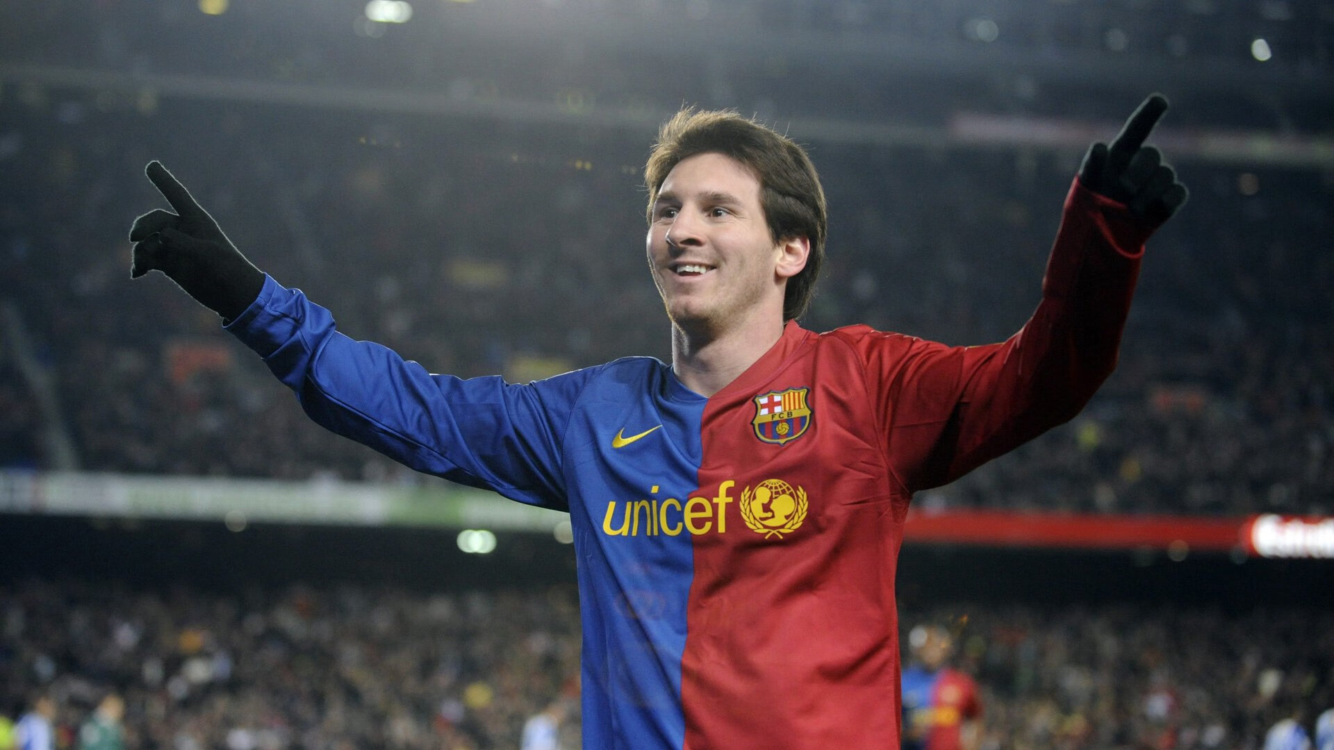 bti体育官网-双线激战，JackeyLove巅峰对决，萨拉赫鏖战阿森纳，新规则搅局胜负成谜